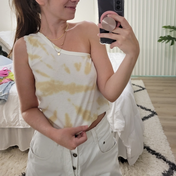Forever 21 NWT One shoulder croptop - Picture 9 of 10